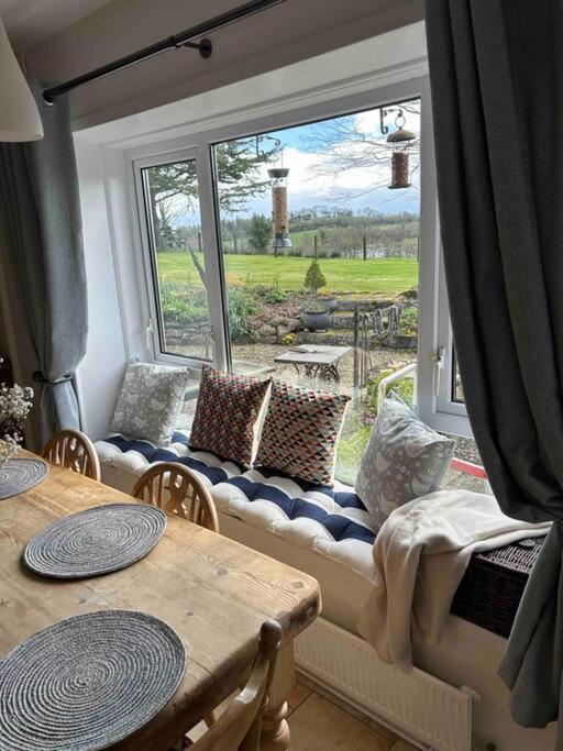 Wooden Cottage With Lake View Enniskillen Exterior foto
